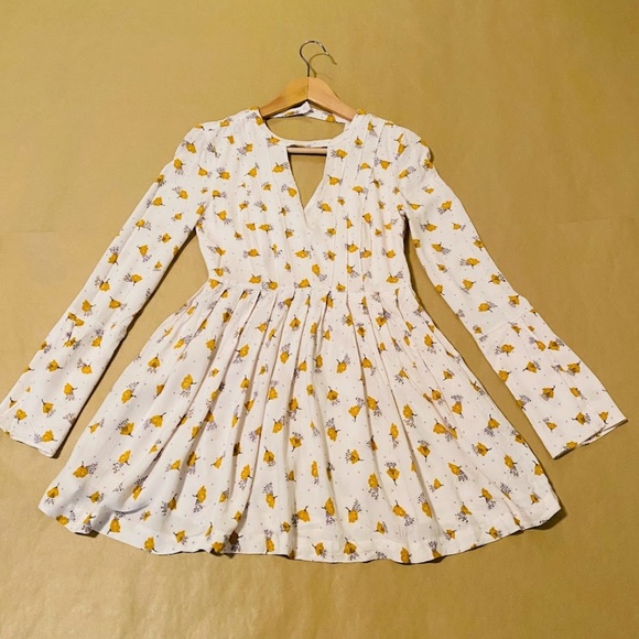 Free People Dresses & Skirts - Free People floral dress